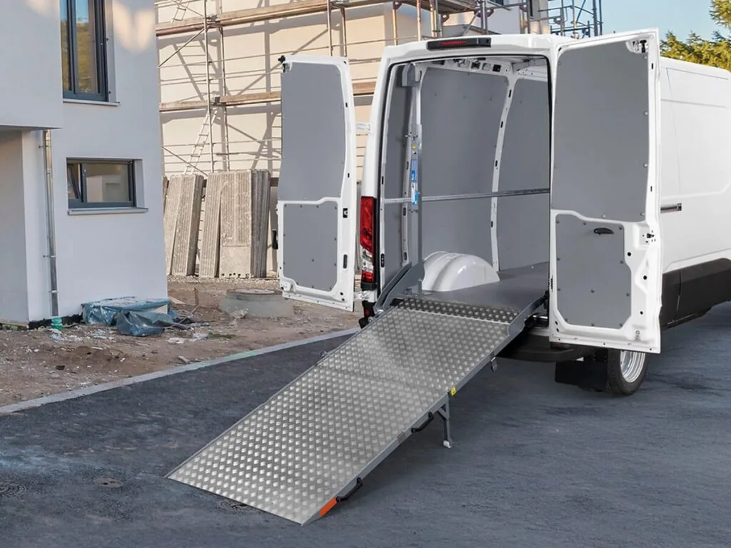 Oprijramp voor zware machines