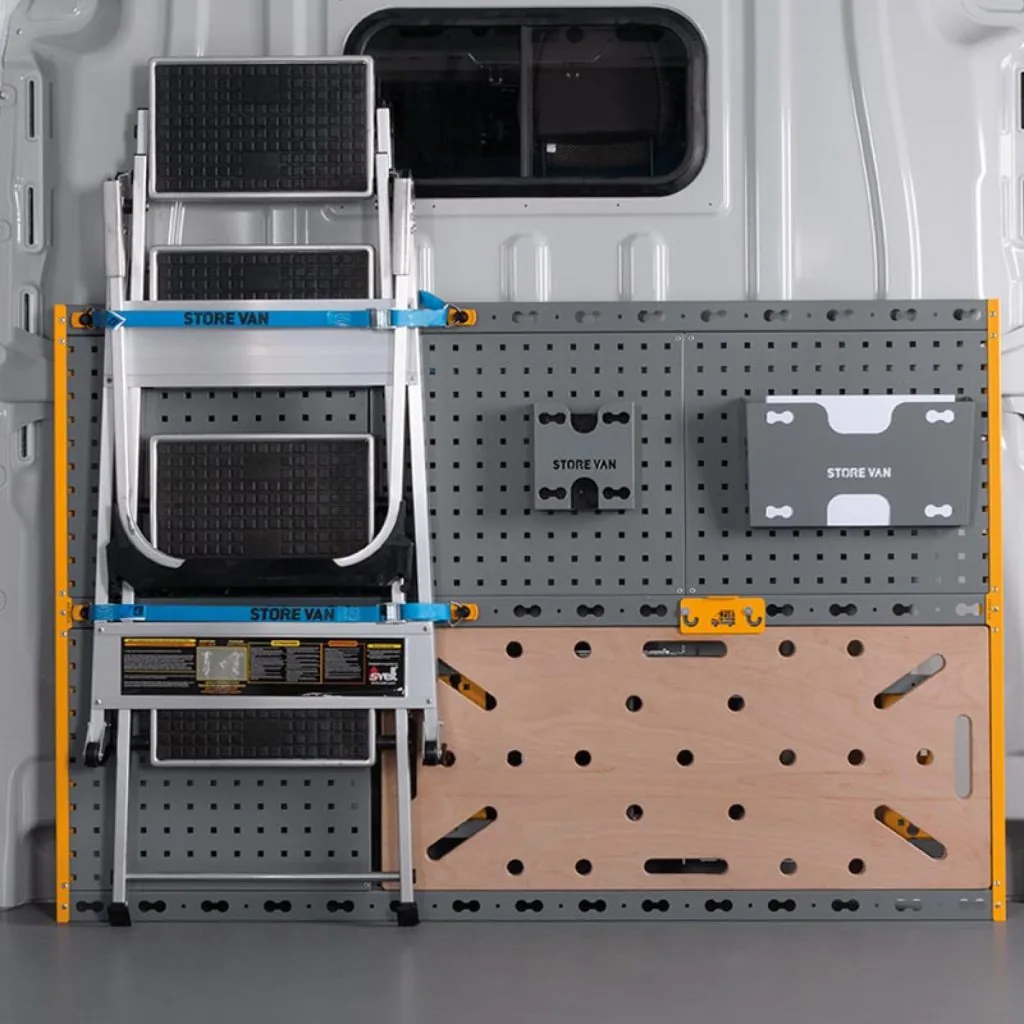 Cabine afscherming in een bestelwagen
