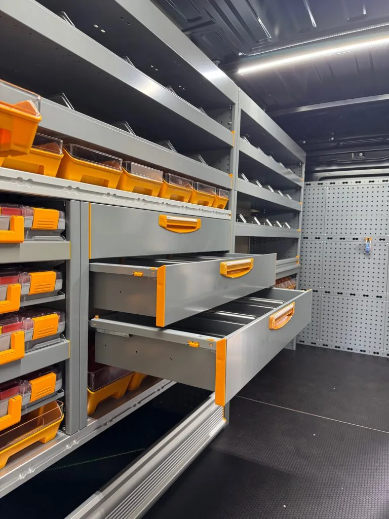 Modules voor bedrijfswageninrichting