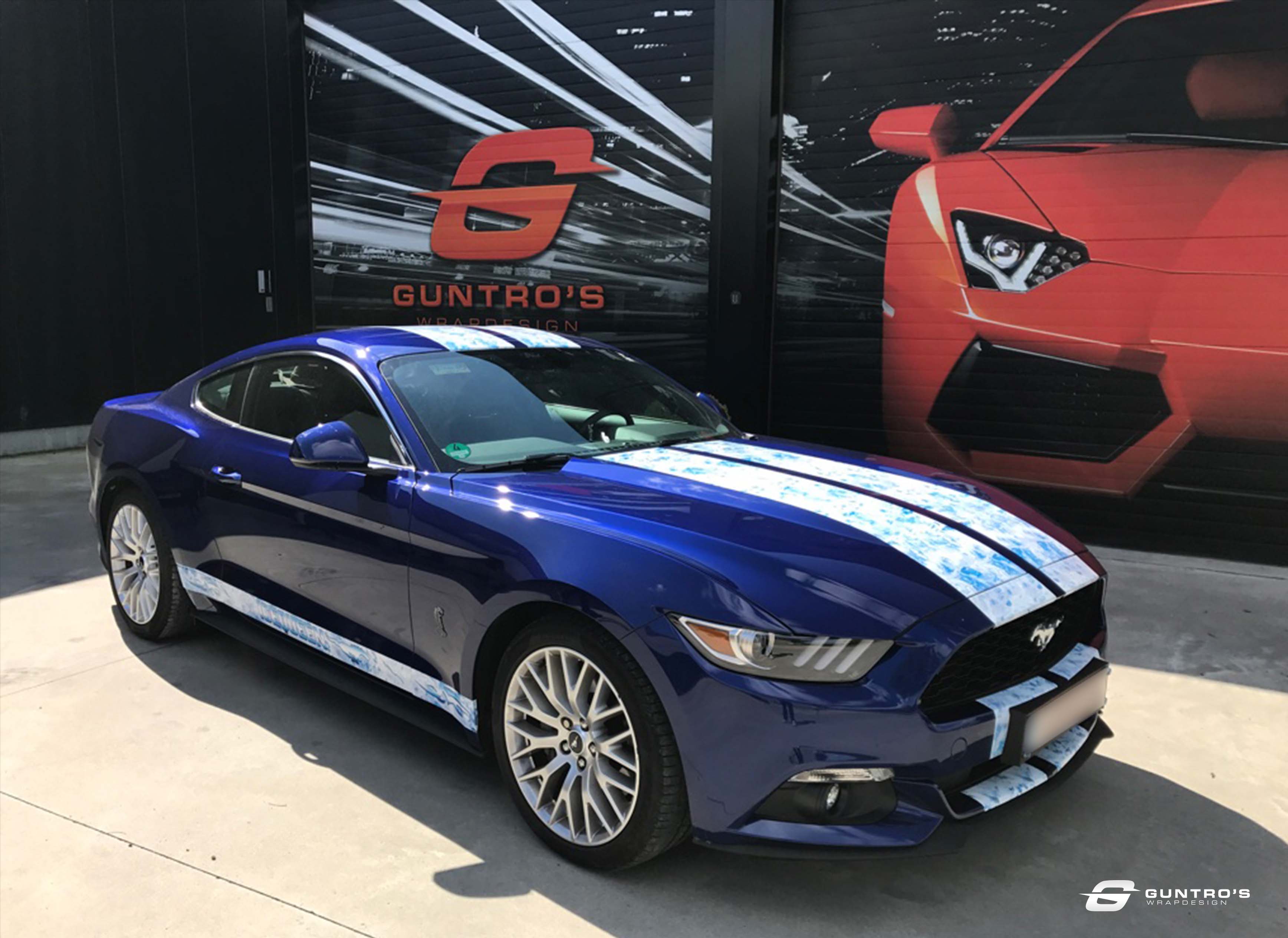 ACCENT STRIPING FORD MUSTANG